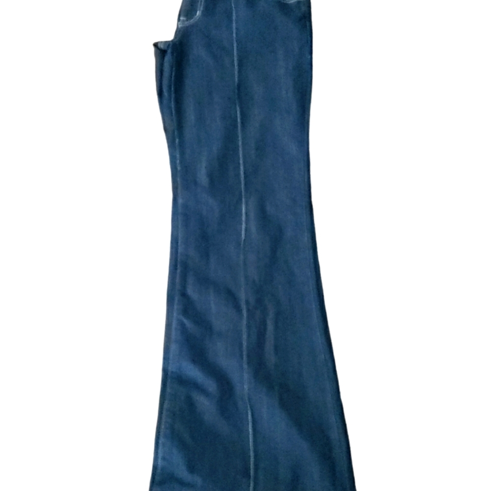 Wide bottom jeans.